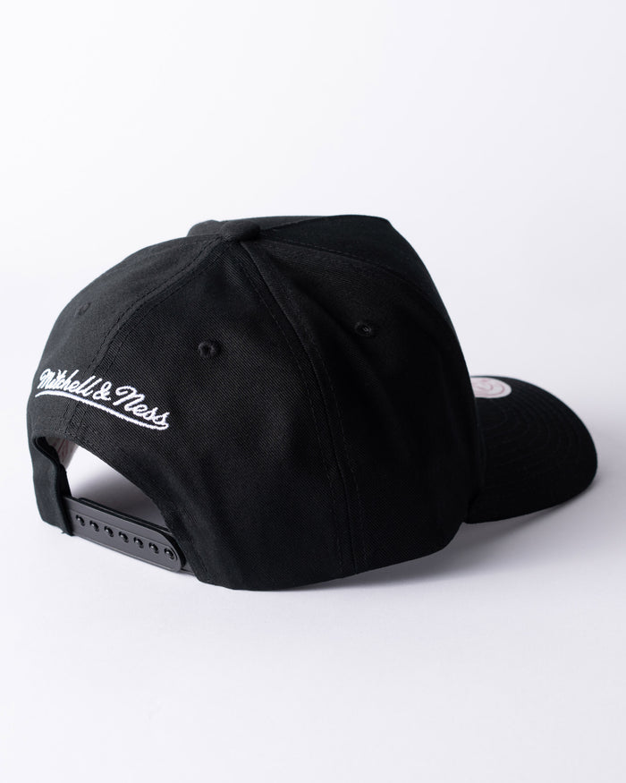 FALKEN X MITCHELL & NESS PINCH SNAPBACK — BLACK