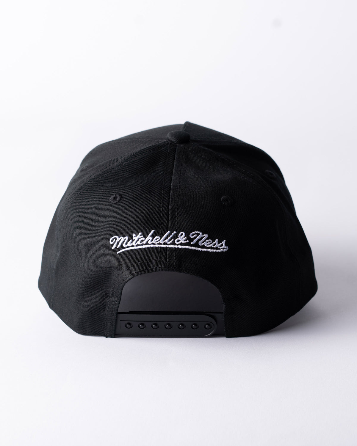 FALKEN X MITCHELL & NESS PINCH SNAPBACK — BLACK